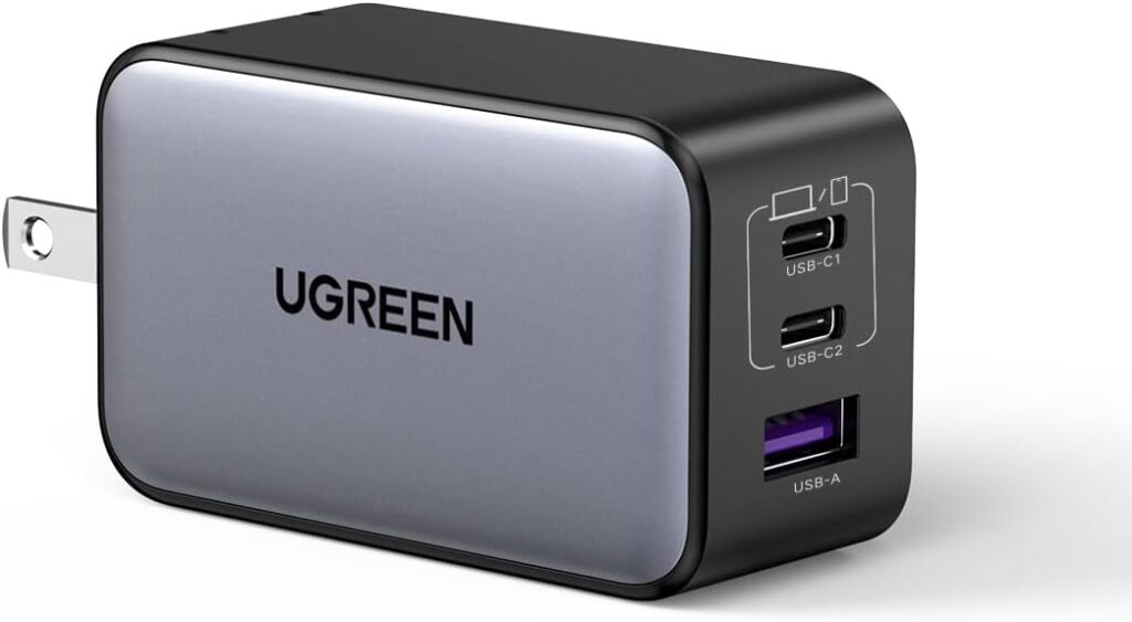 UGREEN Nexode 65W 使用イメージ